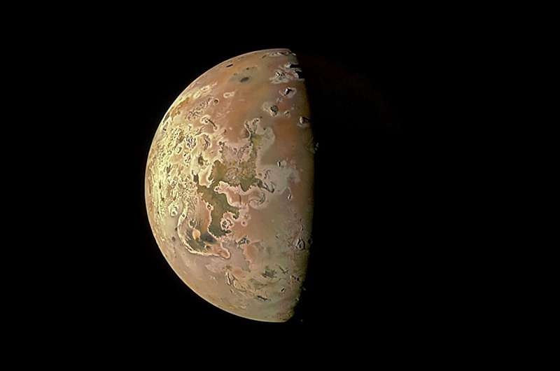 Volcanoes may help reveal interior heat on Jupiter moon