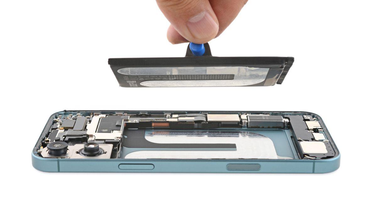 Unlocking the Future: Secrets of the iPhone 16's Electrically-Charged Battery Replacement