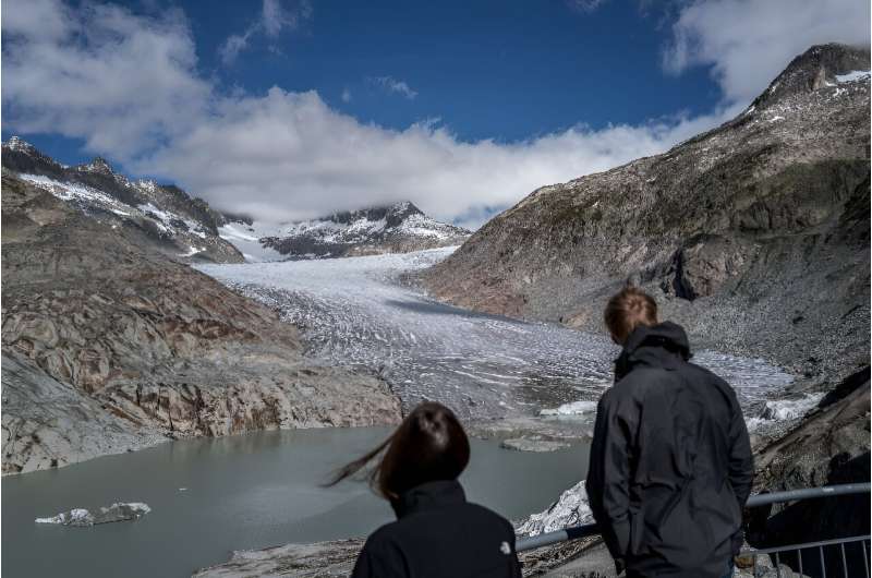 Switzerland's glaciers, including the Rhone glacier, shed 2.4 percent of their volume over the past year